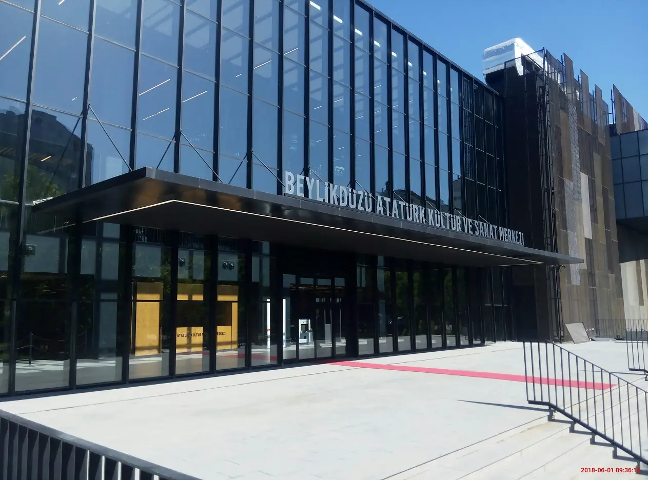 Beylikdüzü AKM | Alüminyum Giriş Saçakları
