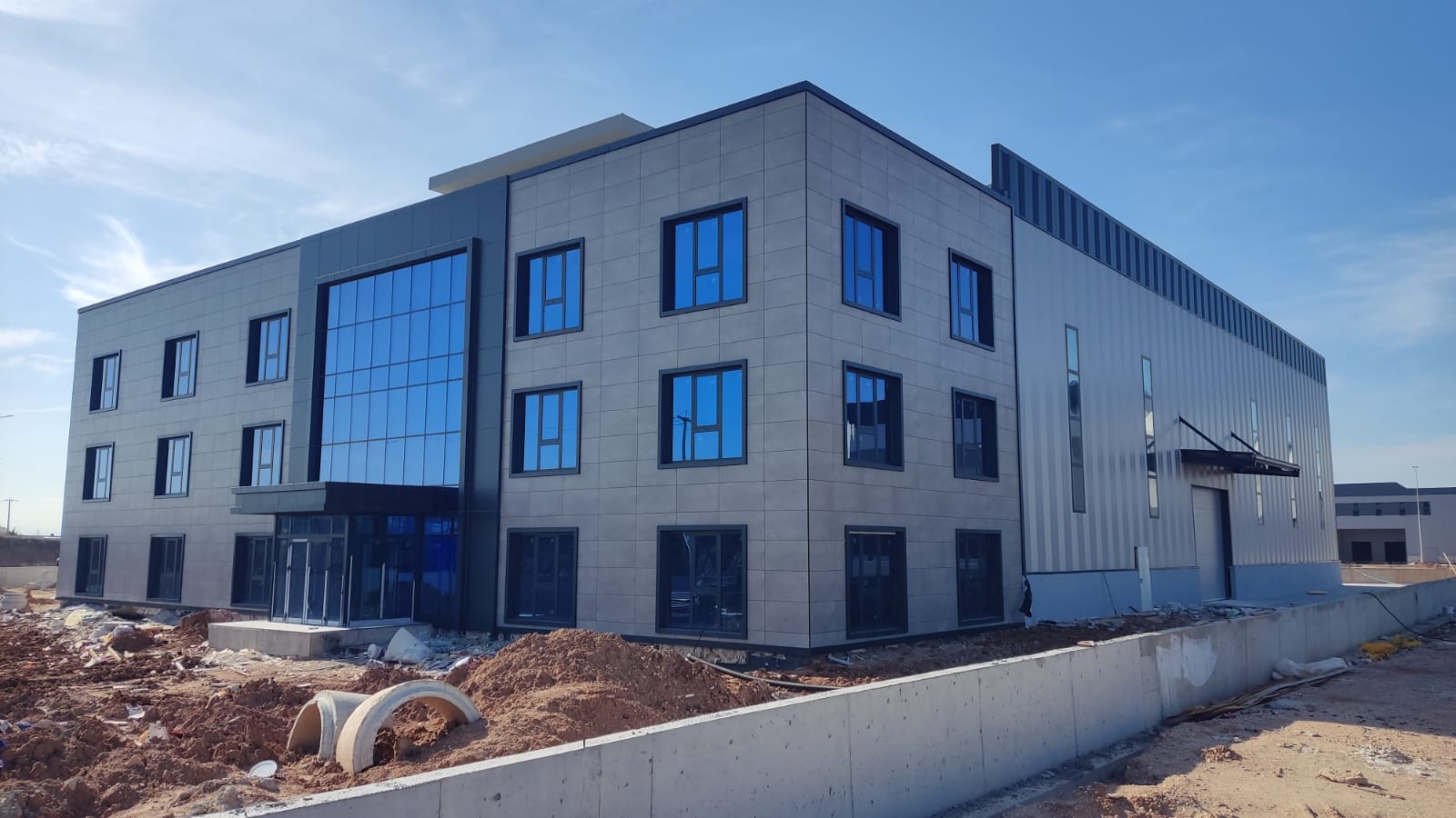 KZ Mekatronik Bandırma Fabrikası Giydirme Cephe 