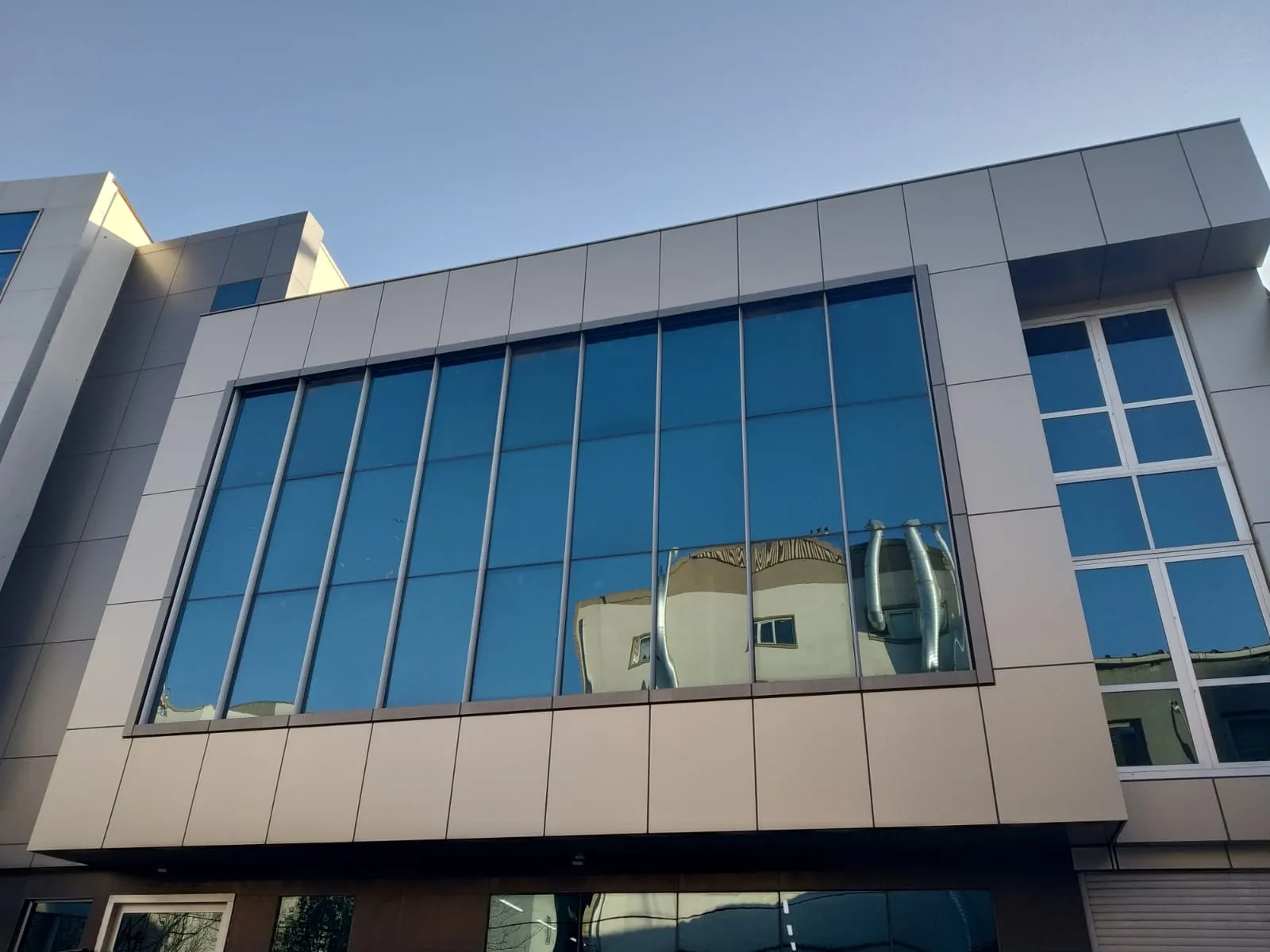 Miletiket Fabrikası – Yarı Kapaklı Cephe