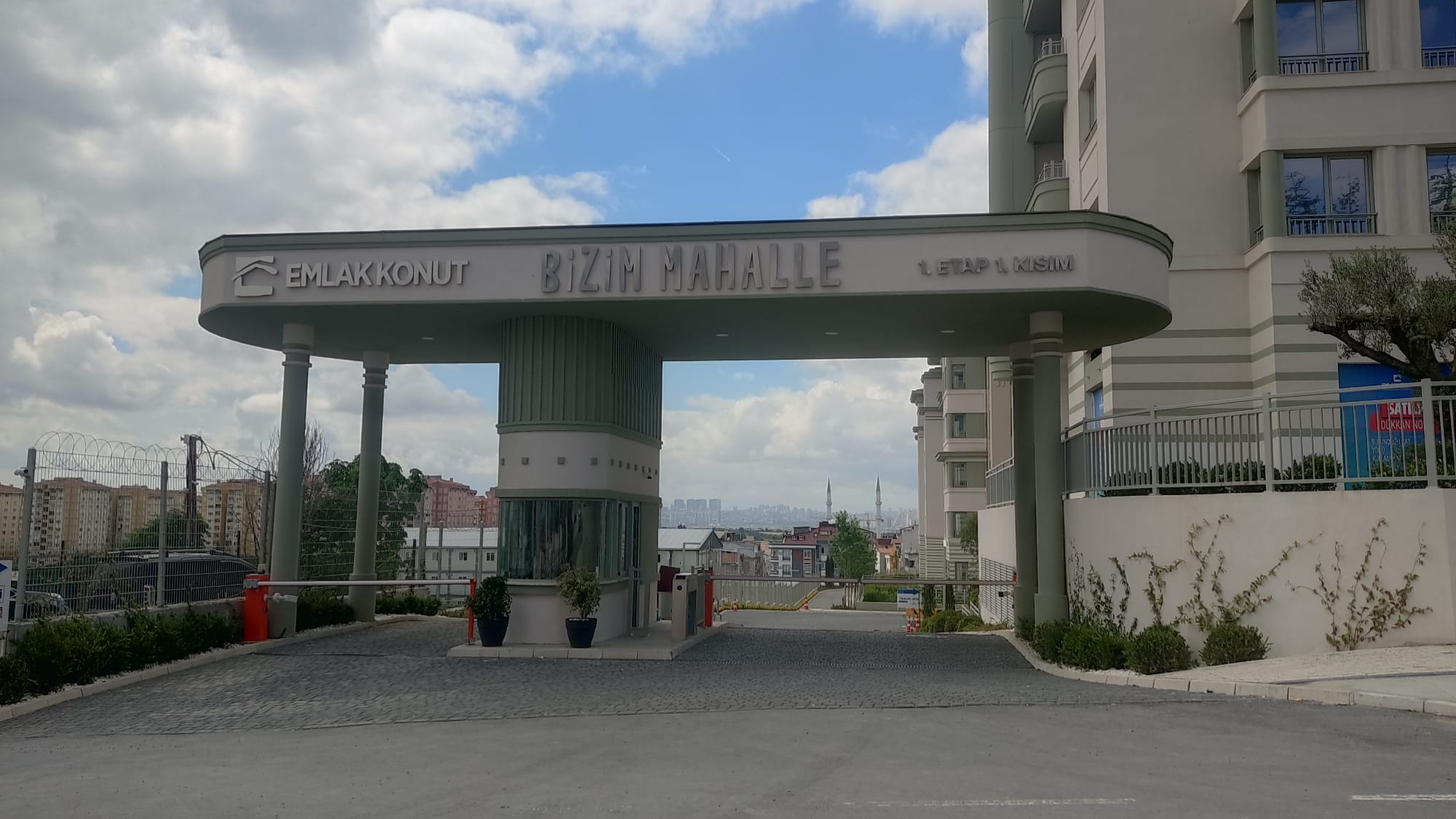 YILDIZLAR İNŞAAT - BİZİM MAHALLE GİRİŞ TAKI VE GÜVENLİK KULÜBESİ